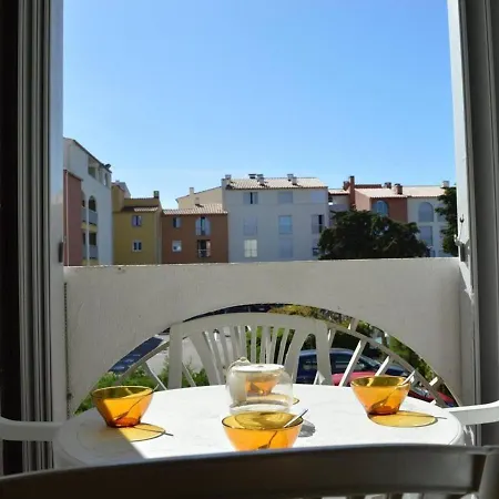 Cosy A 1200m De La Plage, A Proximite Commerces, Port Et Golf, Parking Prive Inclus - Fr-1-249-13 Agde