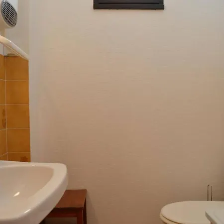 Cosy A 1200m De La Plage, A Proximite Commerces, Port Et Golf, Parking Prive Inclus - Fr-1-249-13 * 아그